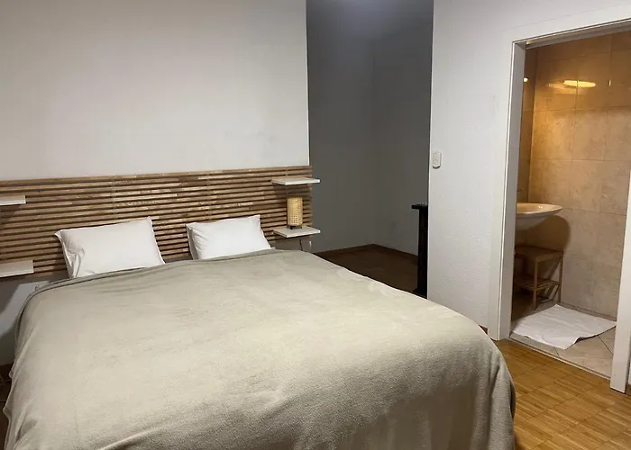 Grande Avec Salle De Bains Privative Lausana