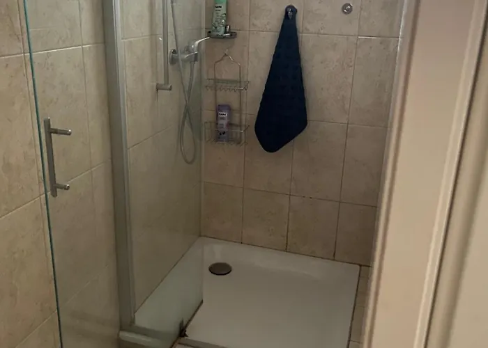 Quarto em Acomodações Particulares Grande Avec Salle De Bains Privative *